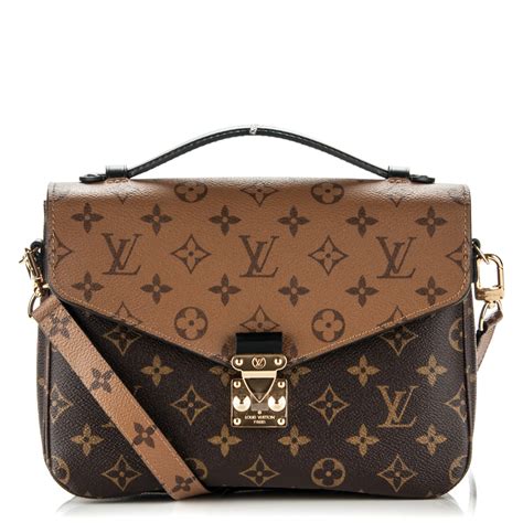 pochette louis vuitton oro|Louis Vuitton Pochette métis monogram.